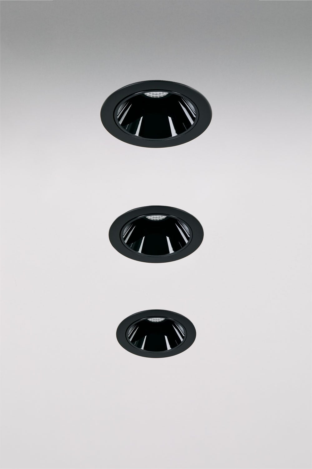 Pack de 3 downlights LED embutidos com molduras Ø8 cm em alumínio com acendimento e apagamento progressivo Luisiana, imagen de galeria 1
