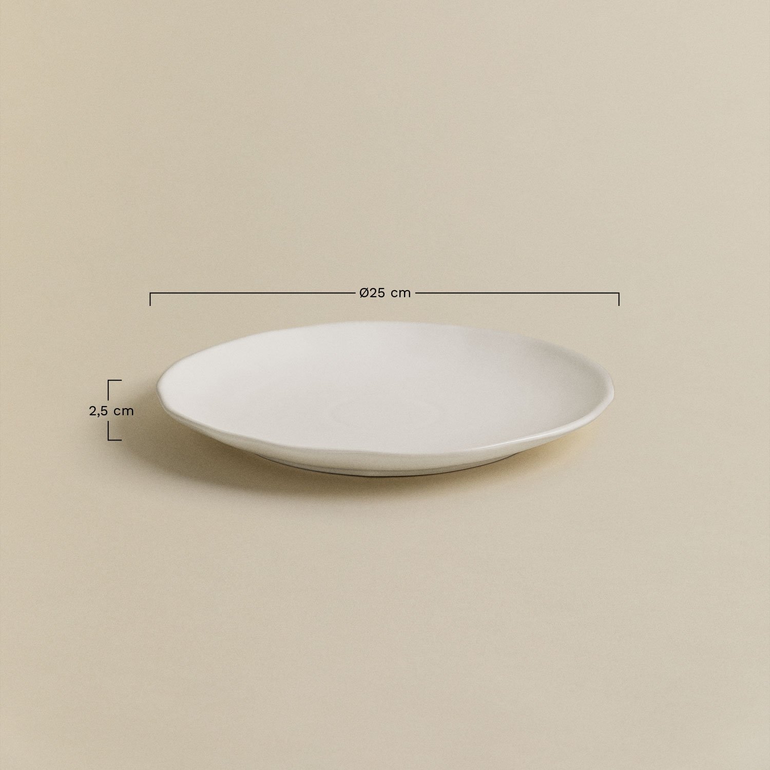 Pack of 2 Belvere stoneware dinner plates, MEASURES