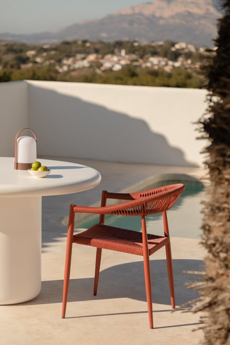 Stackable garden chair with armrests in aluminum and synthetic rattan Amatria - Red Roof Tile