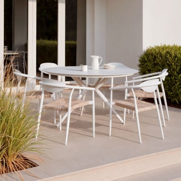 Valerie Round Aluminum Table Set (ø125 Cm) And 6 Garden Chairs With Armrests In Aluminum And Synthetic Rattan Marsha Gardenia White - Sklum