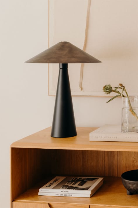 Elidi iron table lamp