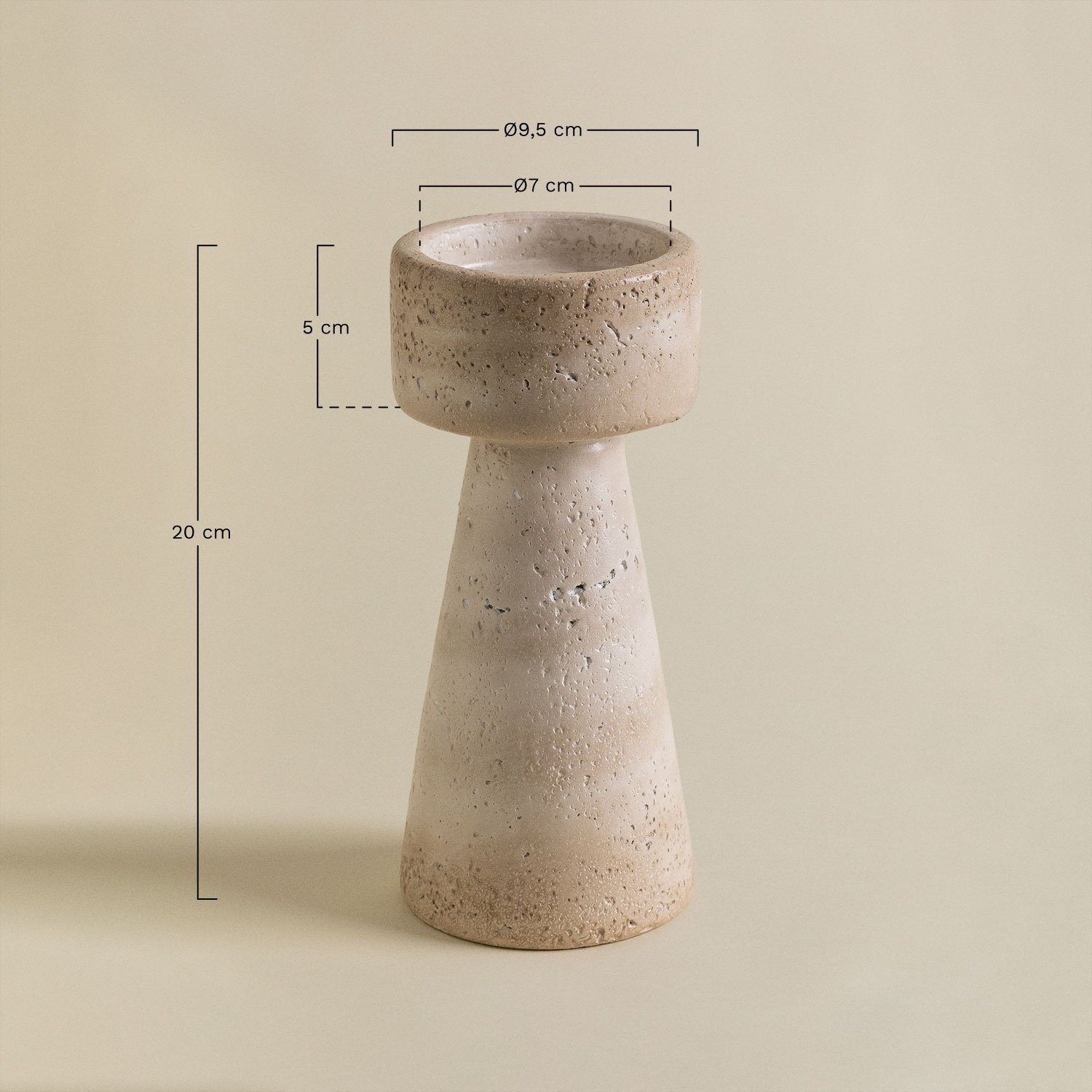 Candelabra in Cement Aumont, MEASURES
