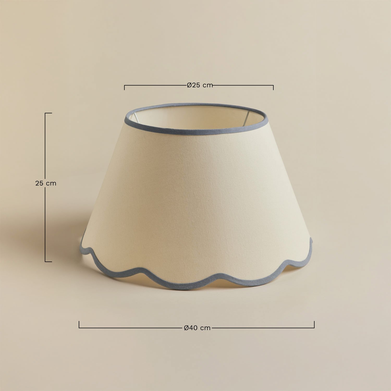 Berne cotton lamp shade, MEASURES