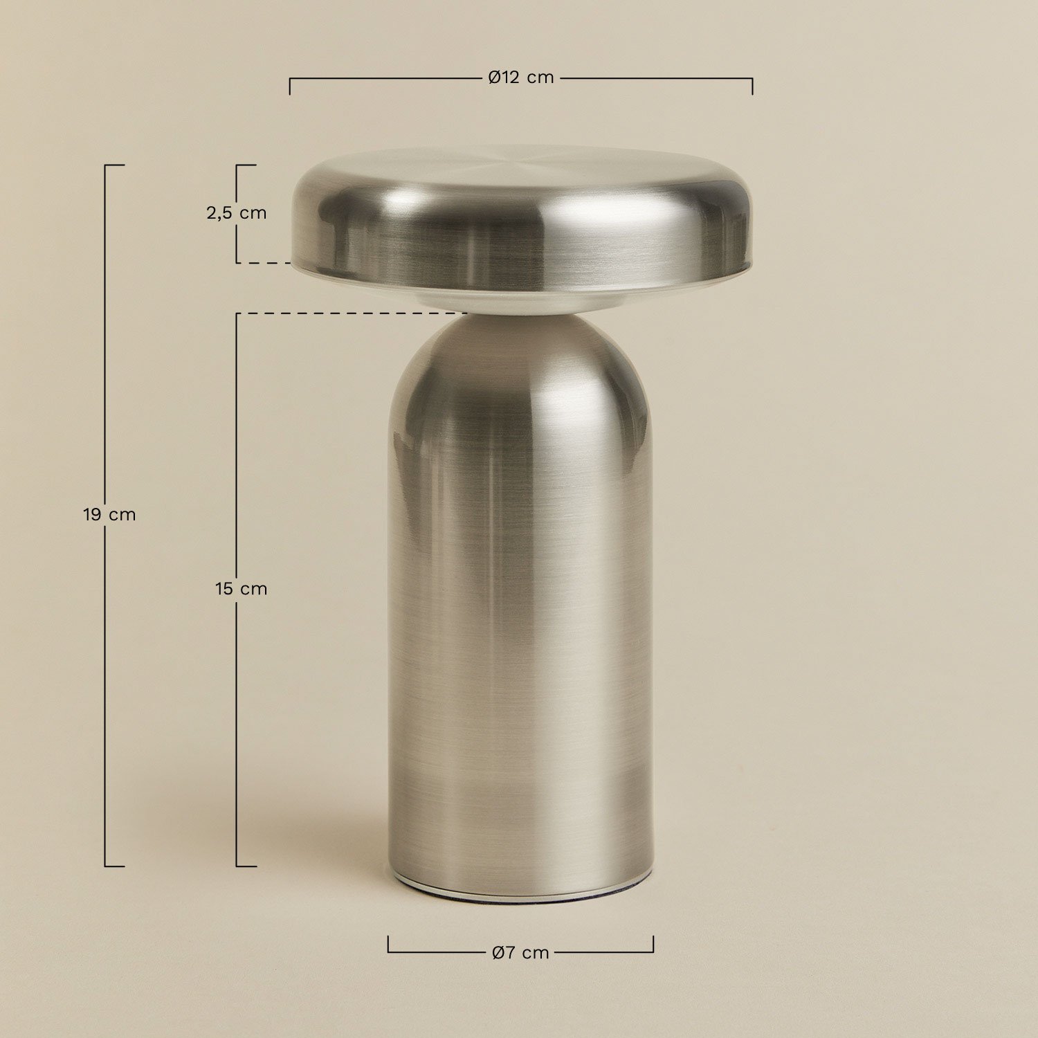 Wireless LED Outdoor Table Lamp in Iron Akita, MEASURES