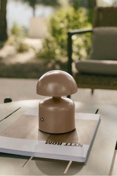 Nantali wireless LED outdoor table lamp in iron