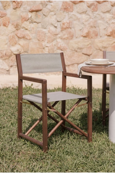 Folding garden director's chair in Rondonia acacia wood