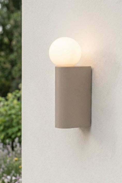Outdoor wall sconce with crystal ball in aluminum Irvine