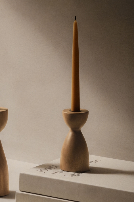 Varea mango wood candelabra