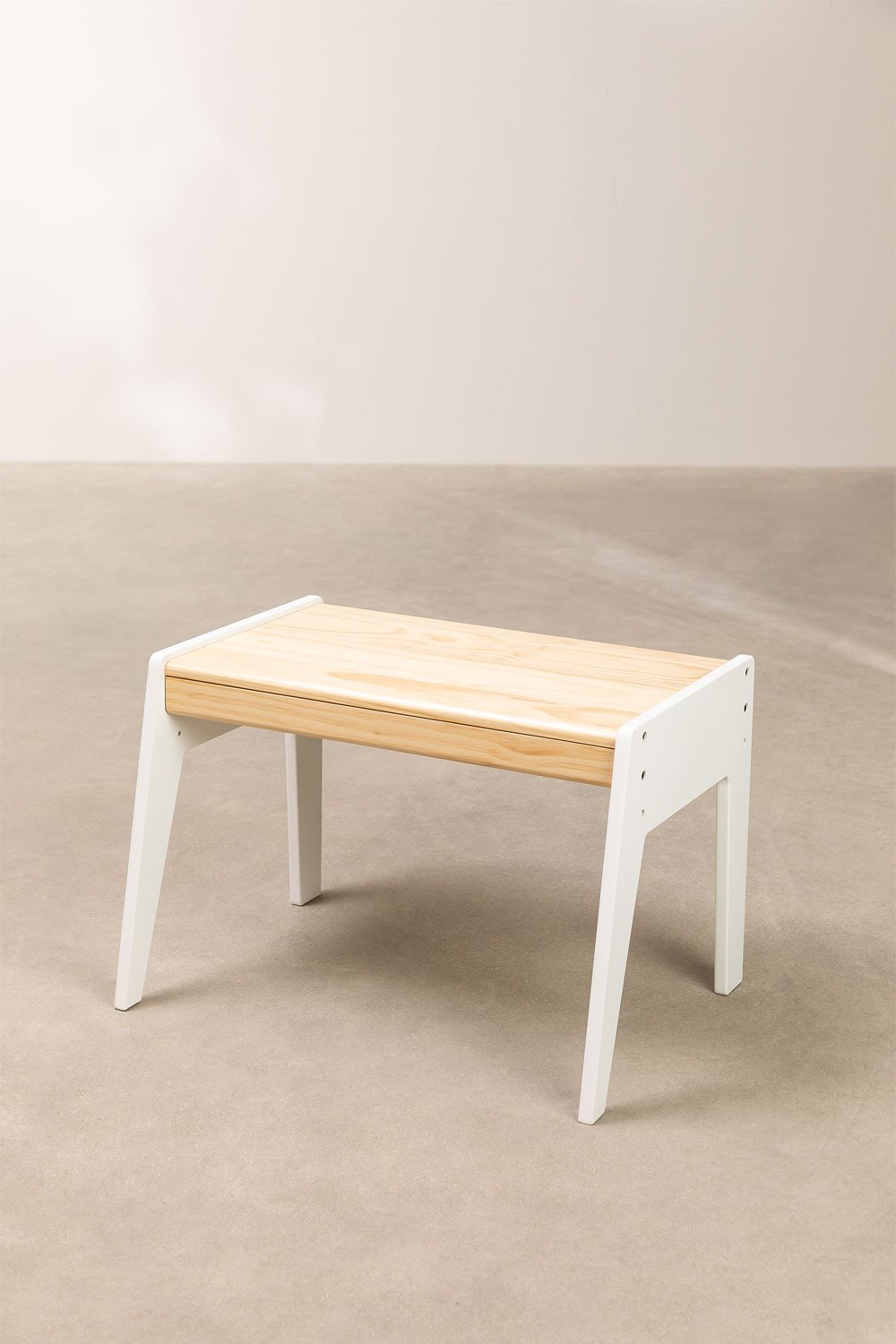 Blaby Kids wooden table and chair set, gallery image 7