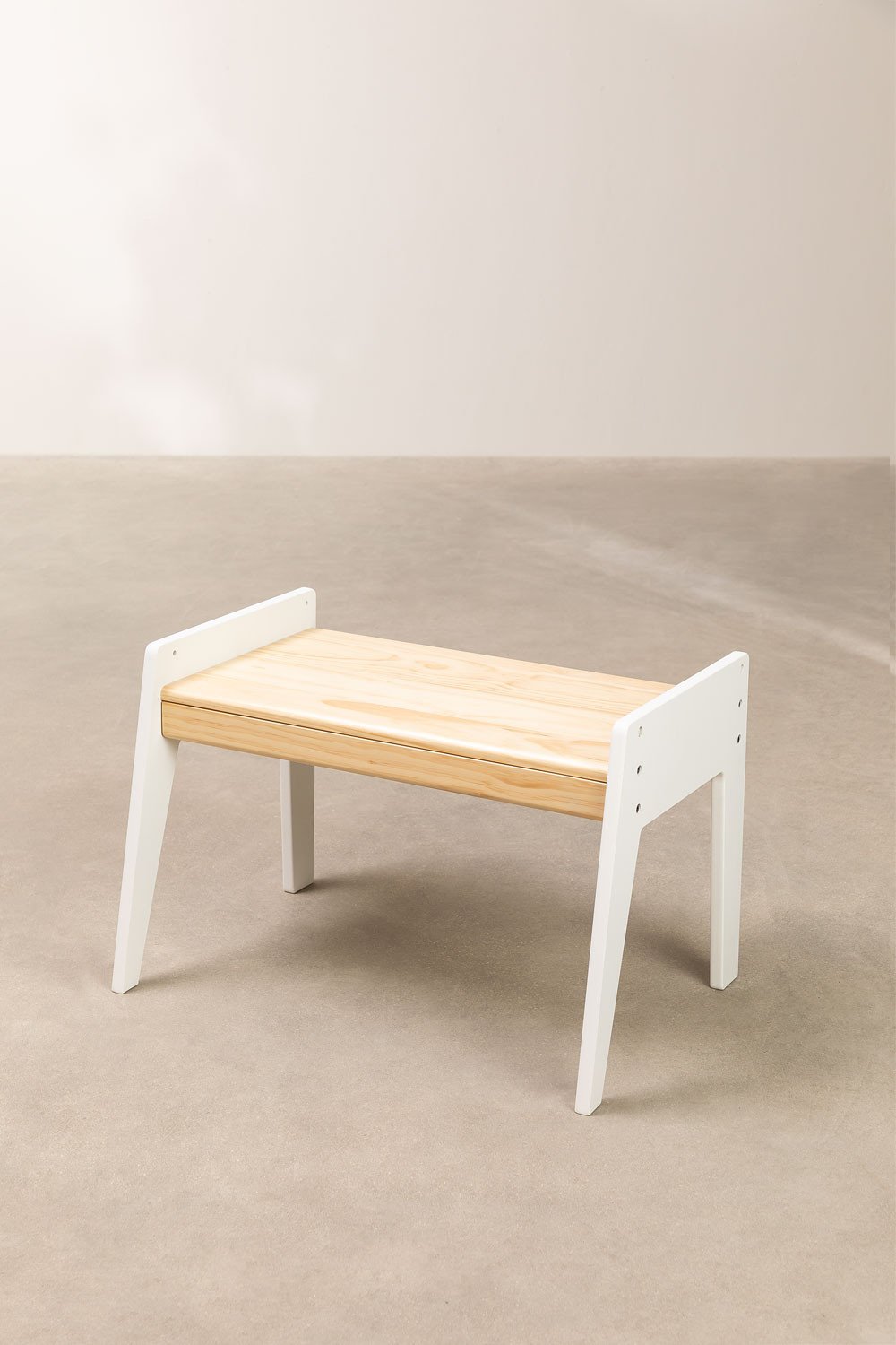 Blaby Kids wooden table and chair set, gallery image 8