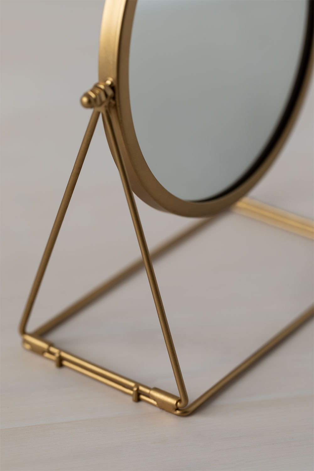 metal table mirror