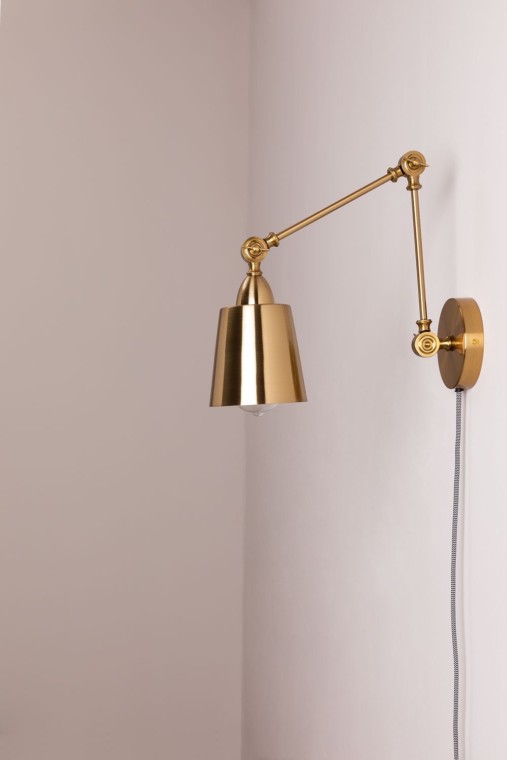 Floy Metallic Wall Lamp