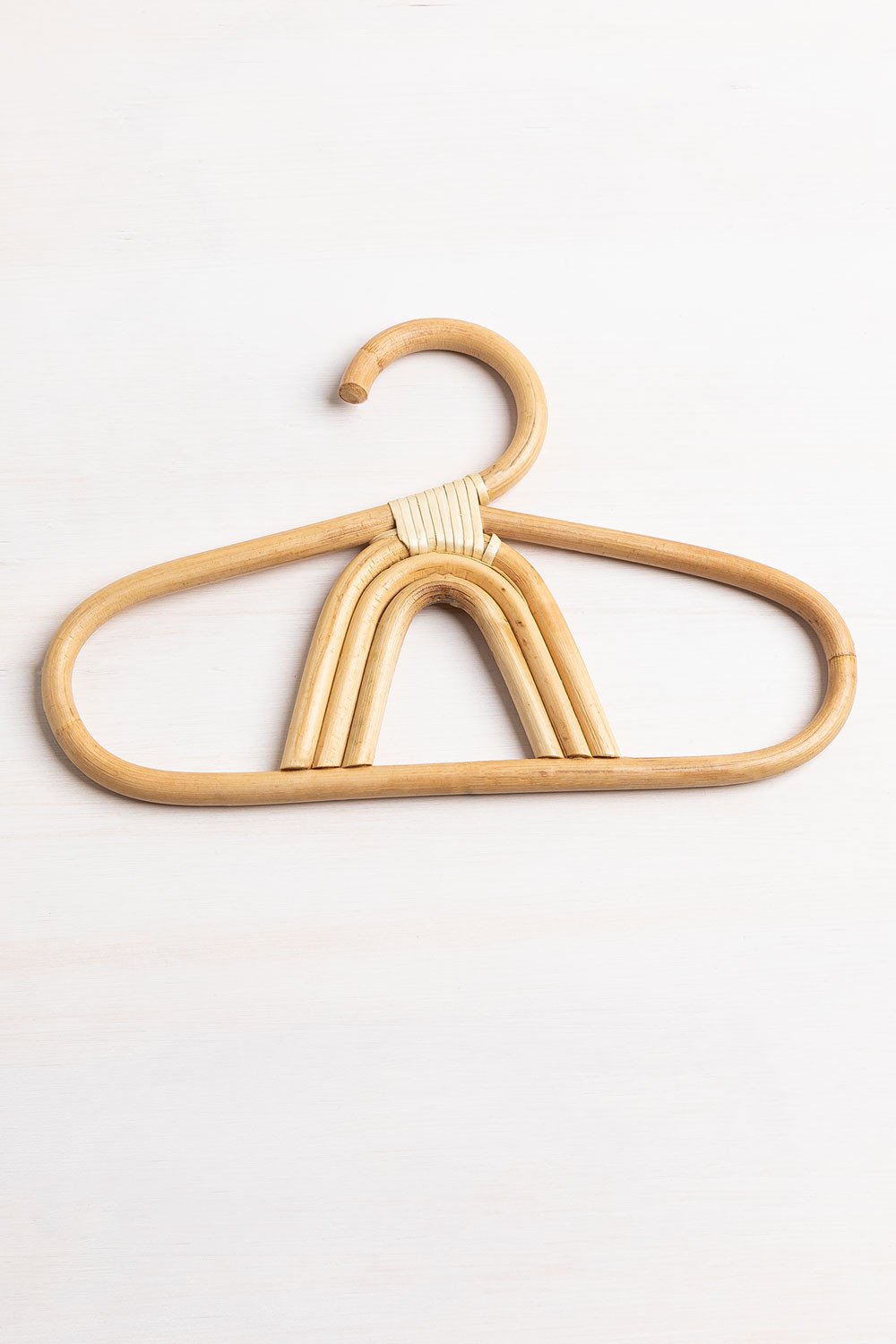 Set of 3 Binns Kids Rattan Hangers, gallery image 7