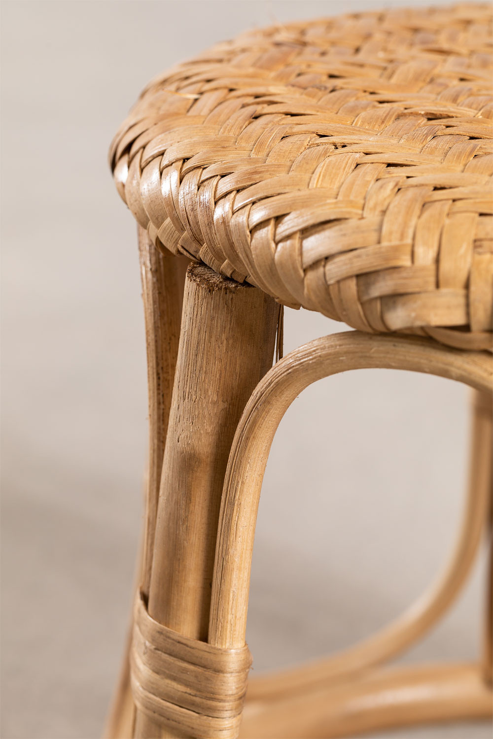 Low Rattan Stool Yarom SKLUM