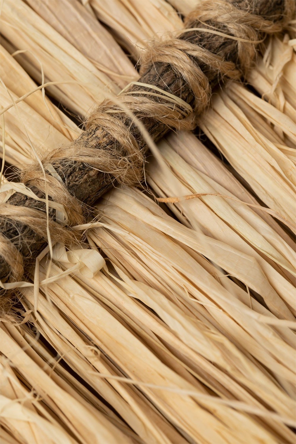 Decorative Raffia Pai Pai Fan Yokari SKLUM