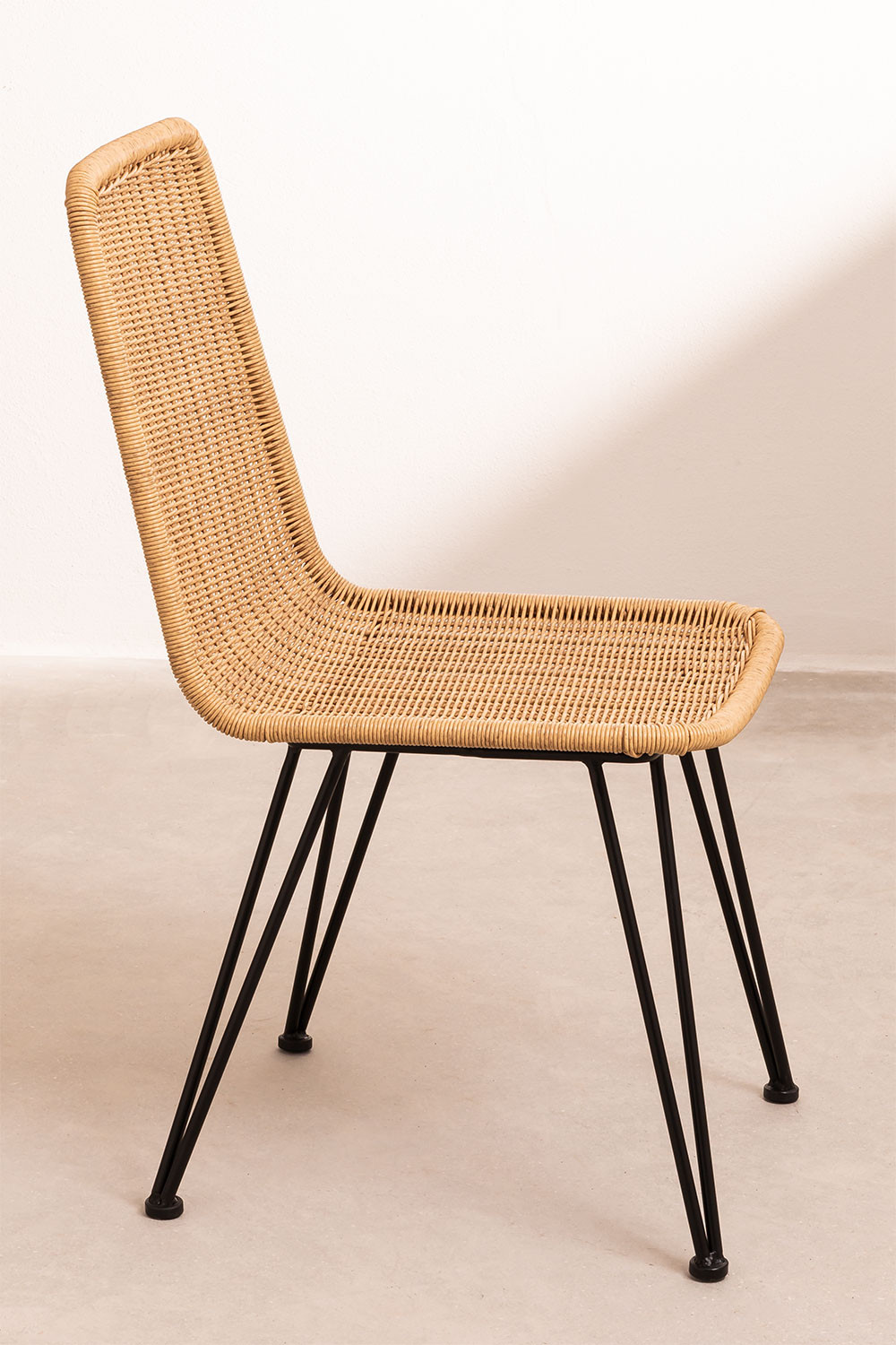 Modern wicker deals dining chair