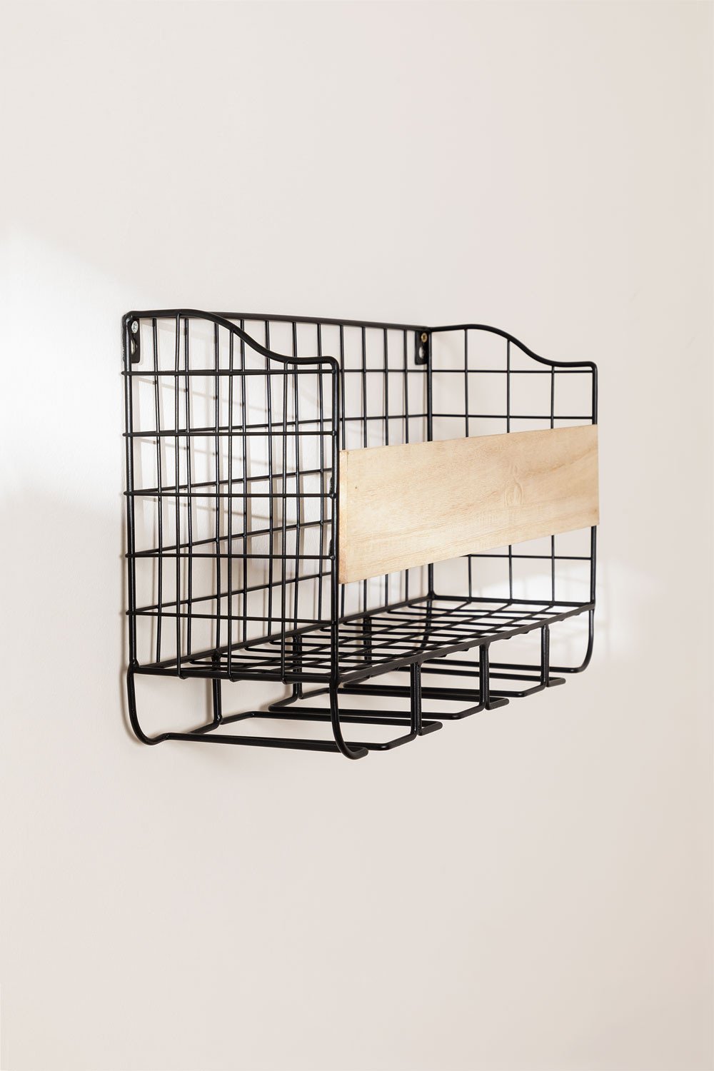 Wall-mounted wine rack for 4 bottles with glass holder Parker, gallery image 3