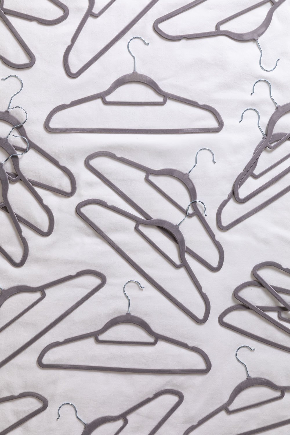 Set of 20 Clothes Hangers Palou , gallery image 1