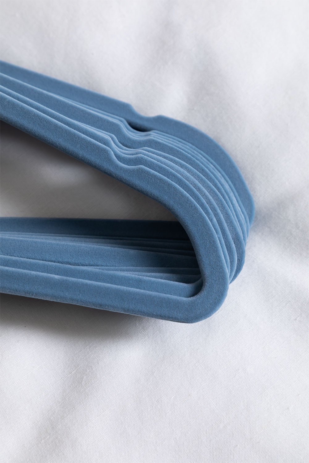 Set of 20 Clothes Hangers Palou , gallery image 3