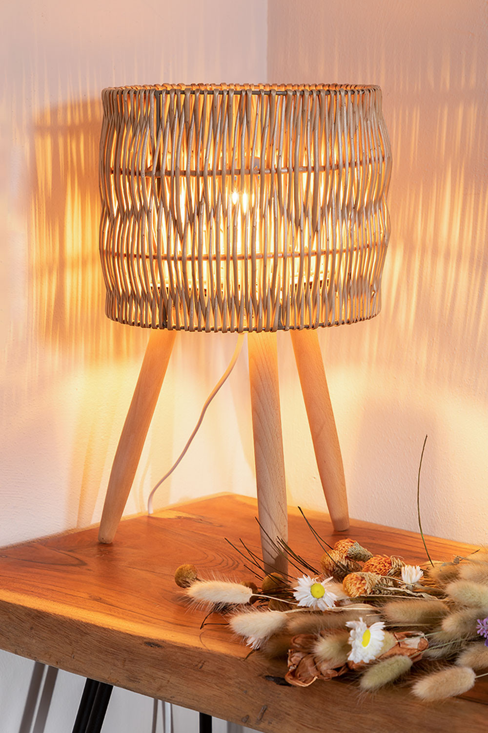 Wicker Table Lamp Mylton SKLUM
