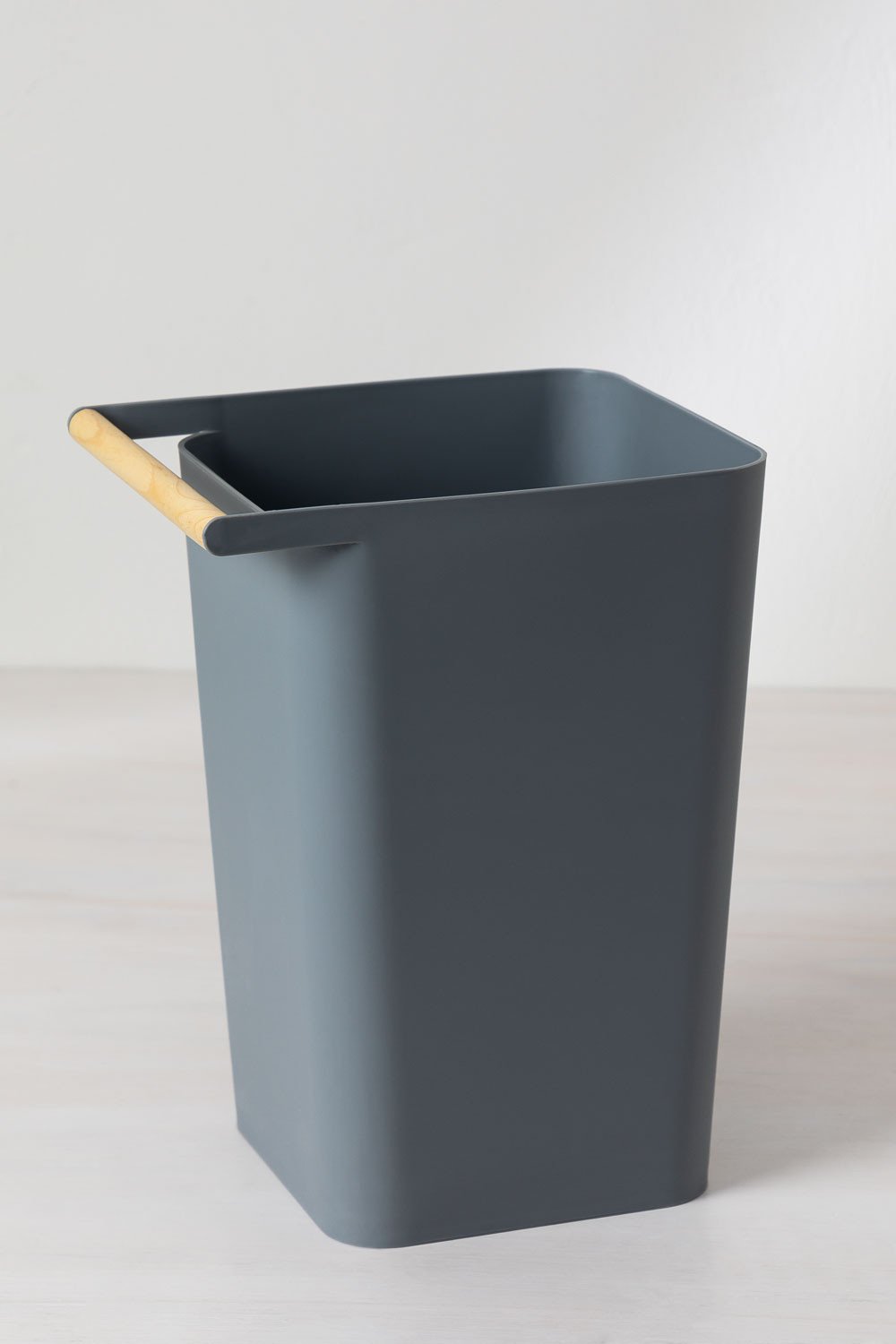 Polypropylene waste bin Doria, gallery image 4