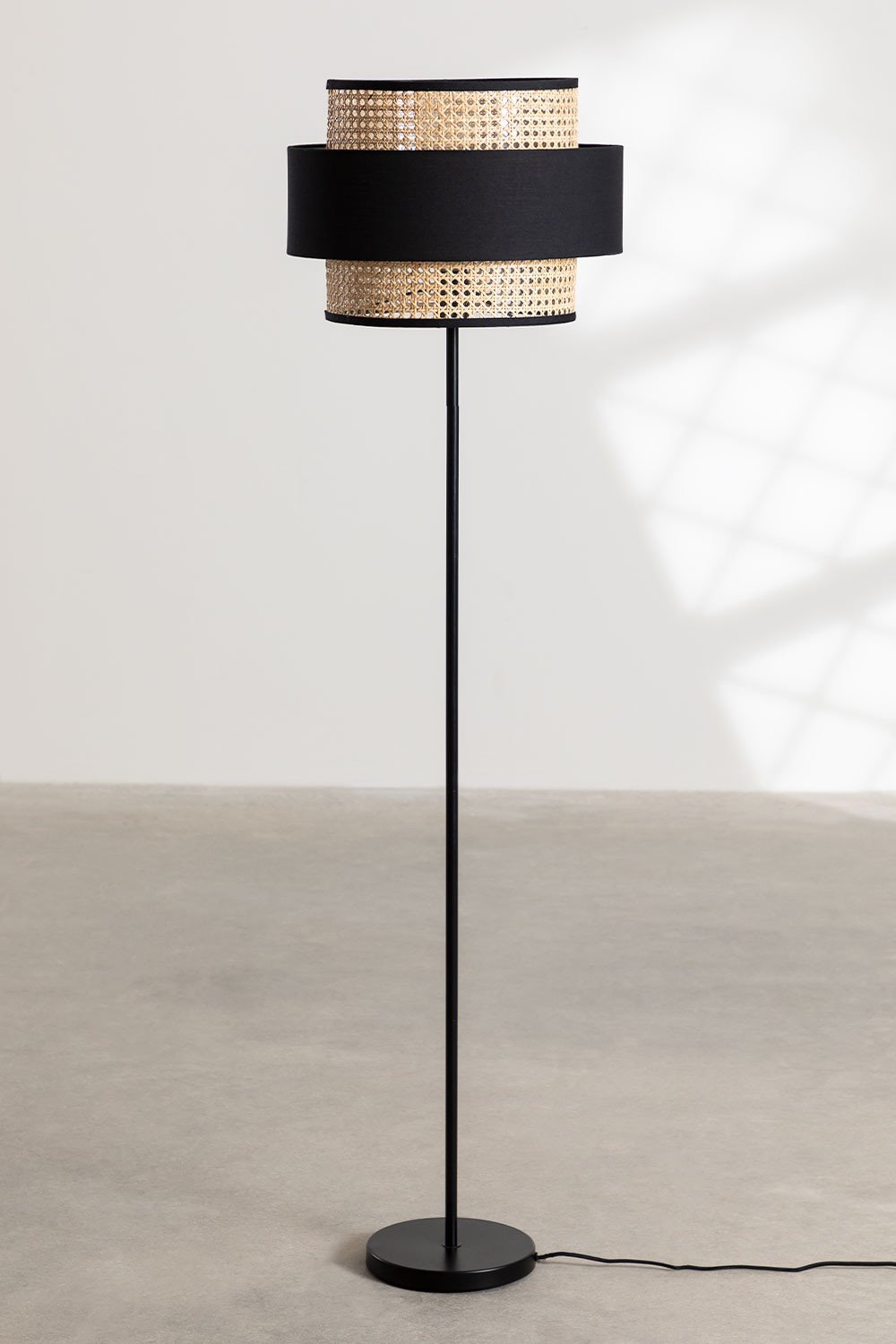 Rattan Floor Lamp Satu, gallery image 1