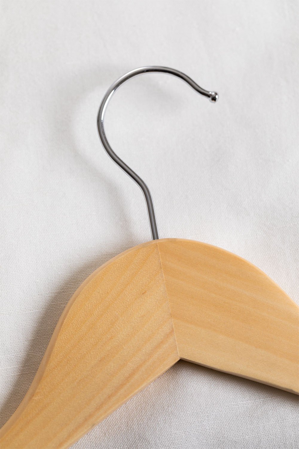 Set of 6 Wooden Hangers Orig , gallery image 5