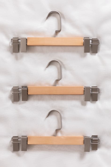 Set of 6 Wooden Hangers with Clip Rita