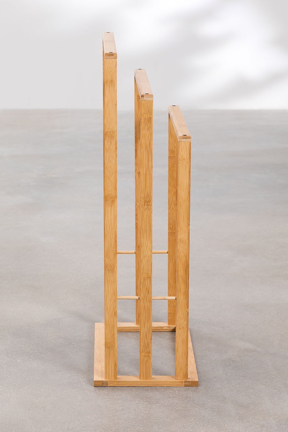 Heyki bamboo standing towel rack, gallery image 4