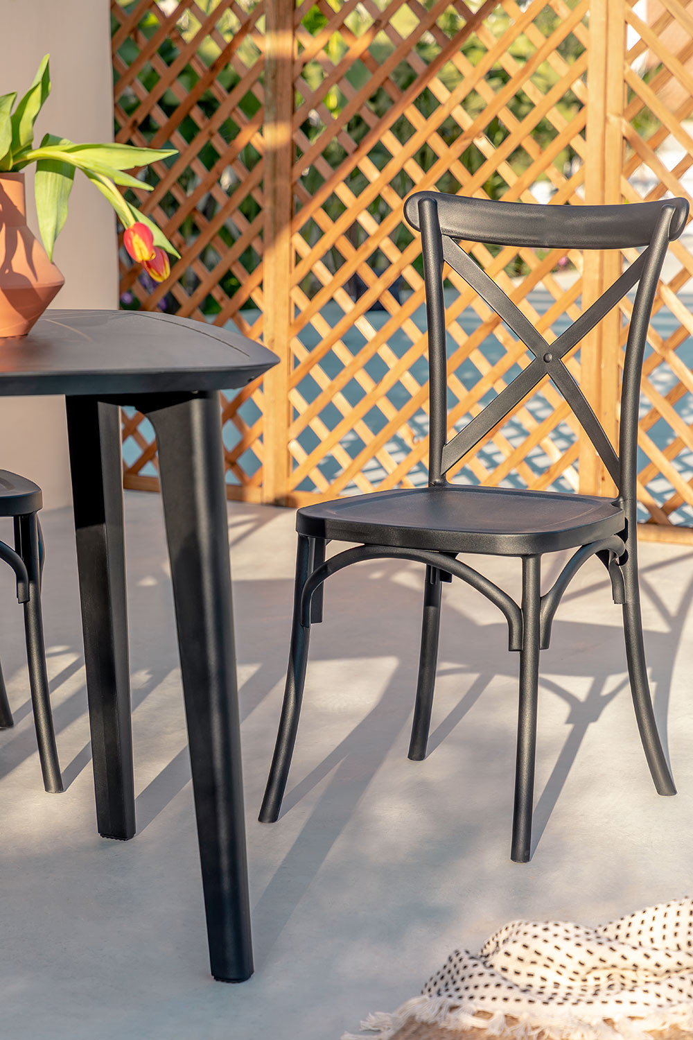 Black metal deals stacking garden chairs