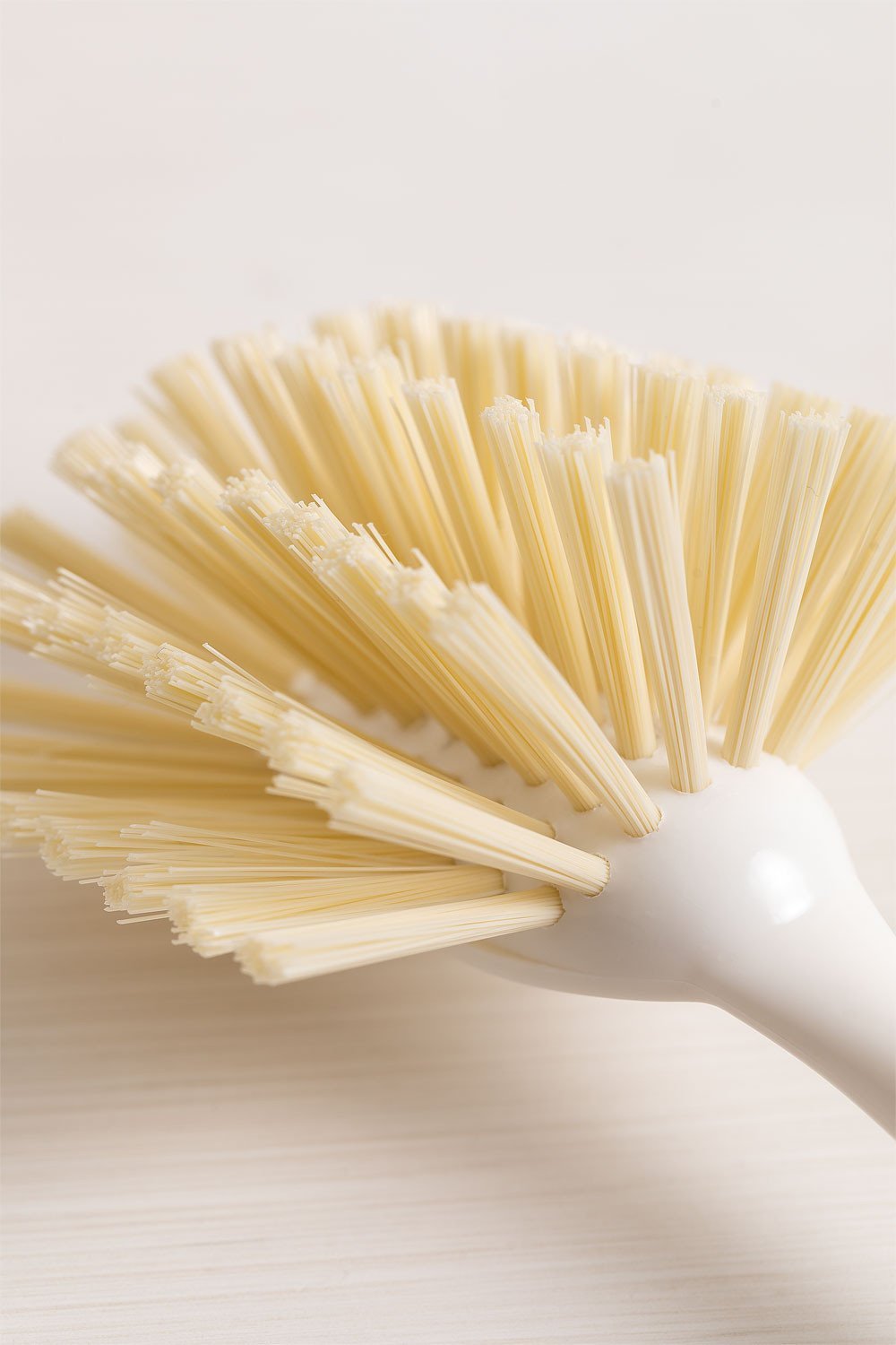 kitchen brush Saina , gallery image 4