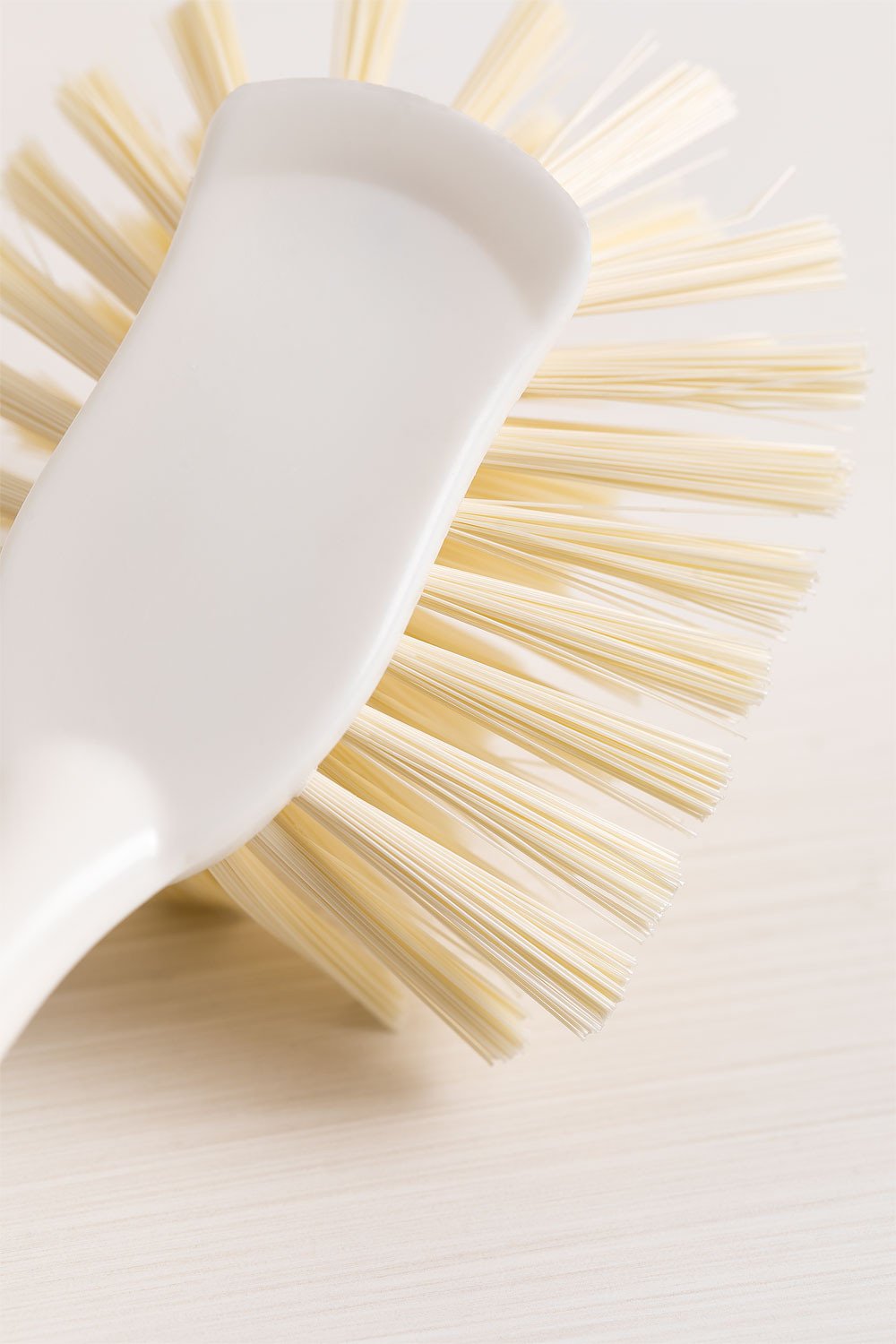 kitchen brush Saina , gallery image 5