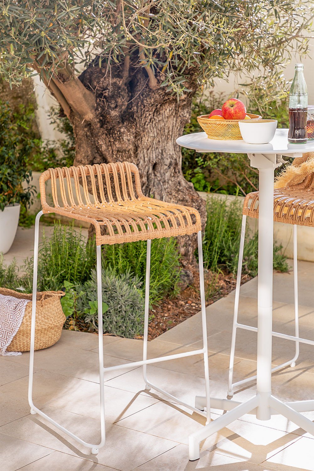 Pack of 2 High Garden Stools in Synthetic Rattan Aroa, gallery image 1