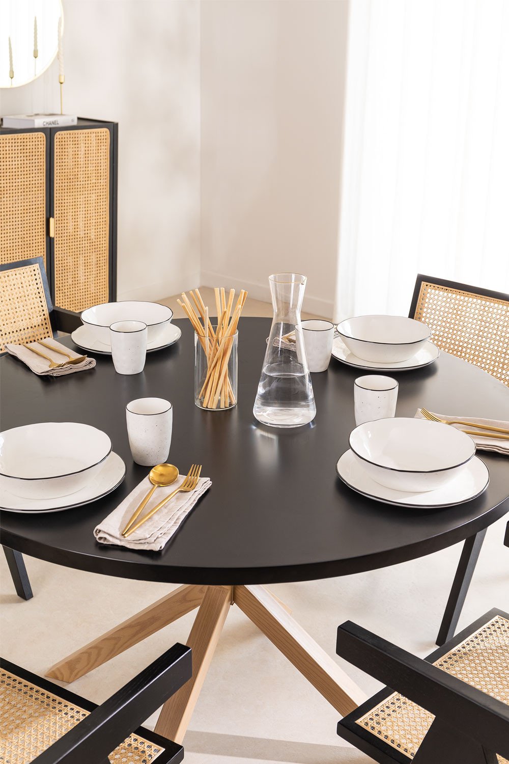 Round metal deals dining table set