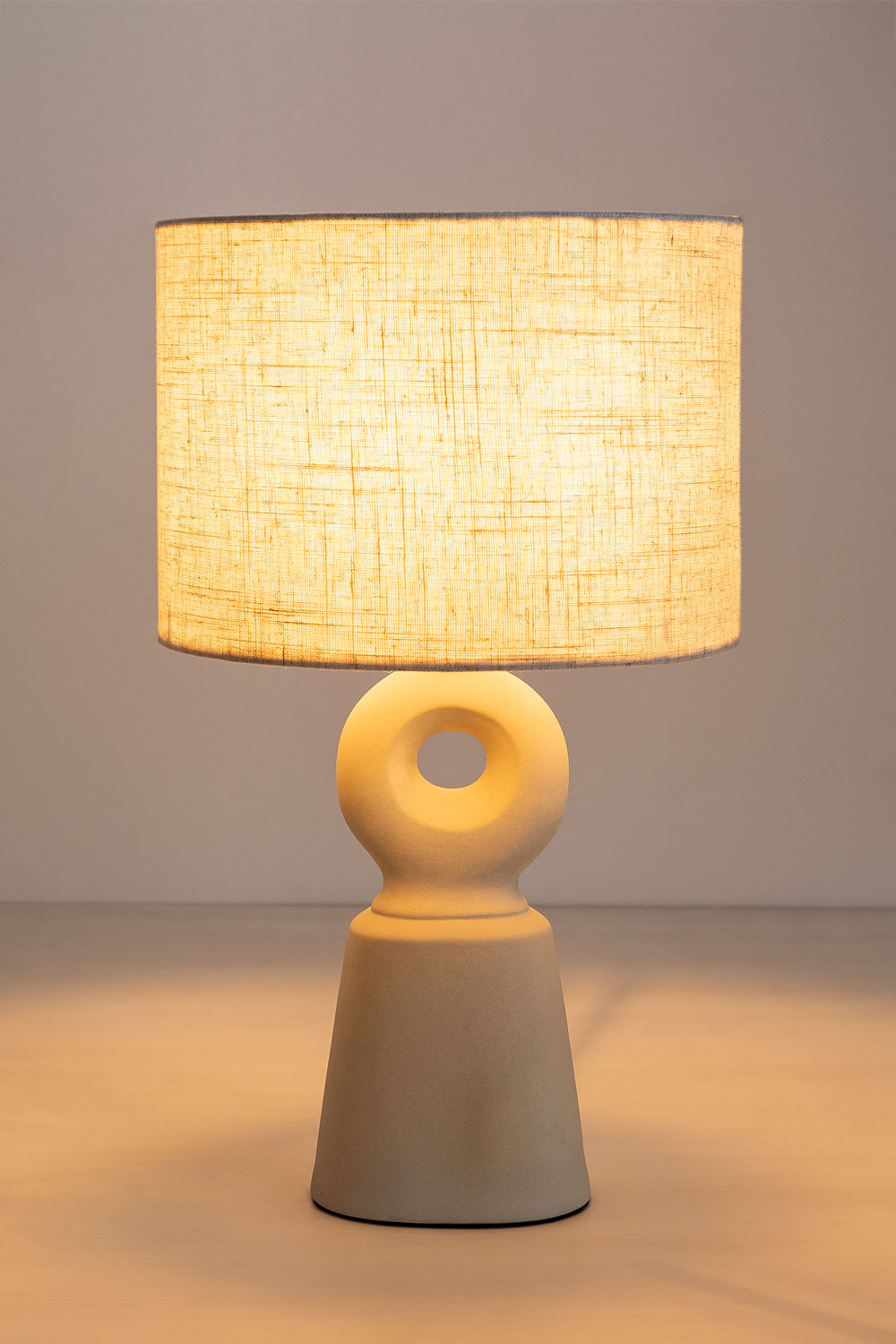 Mesa ceramic store table lamp