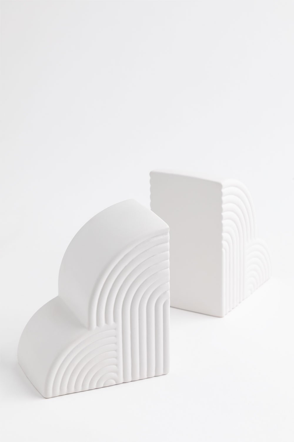Set of 2 Ceramic Bookends Belzer , gallery image 2