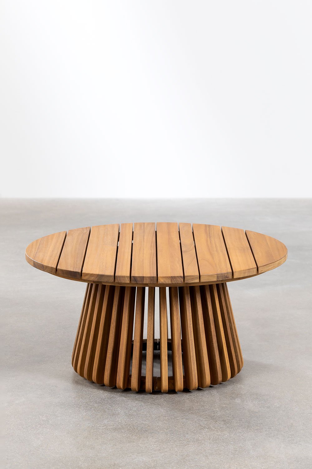 Outdoor wood deals table round