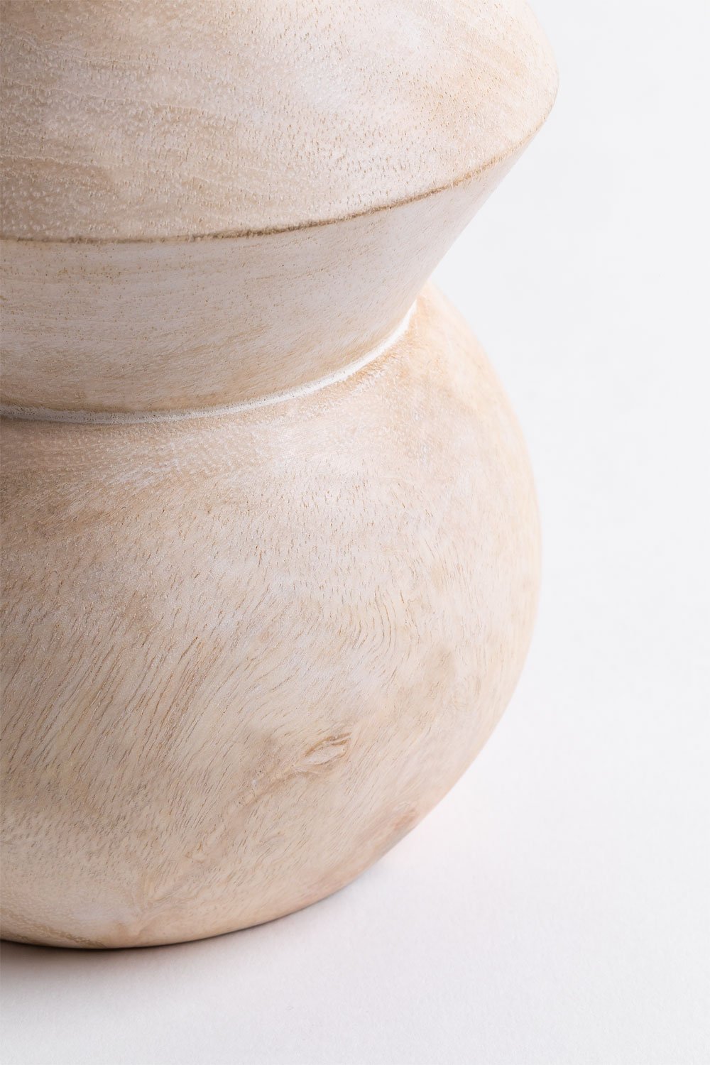 Nadur mango wood vase, gallery image 4