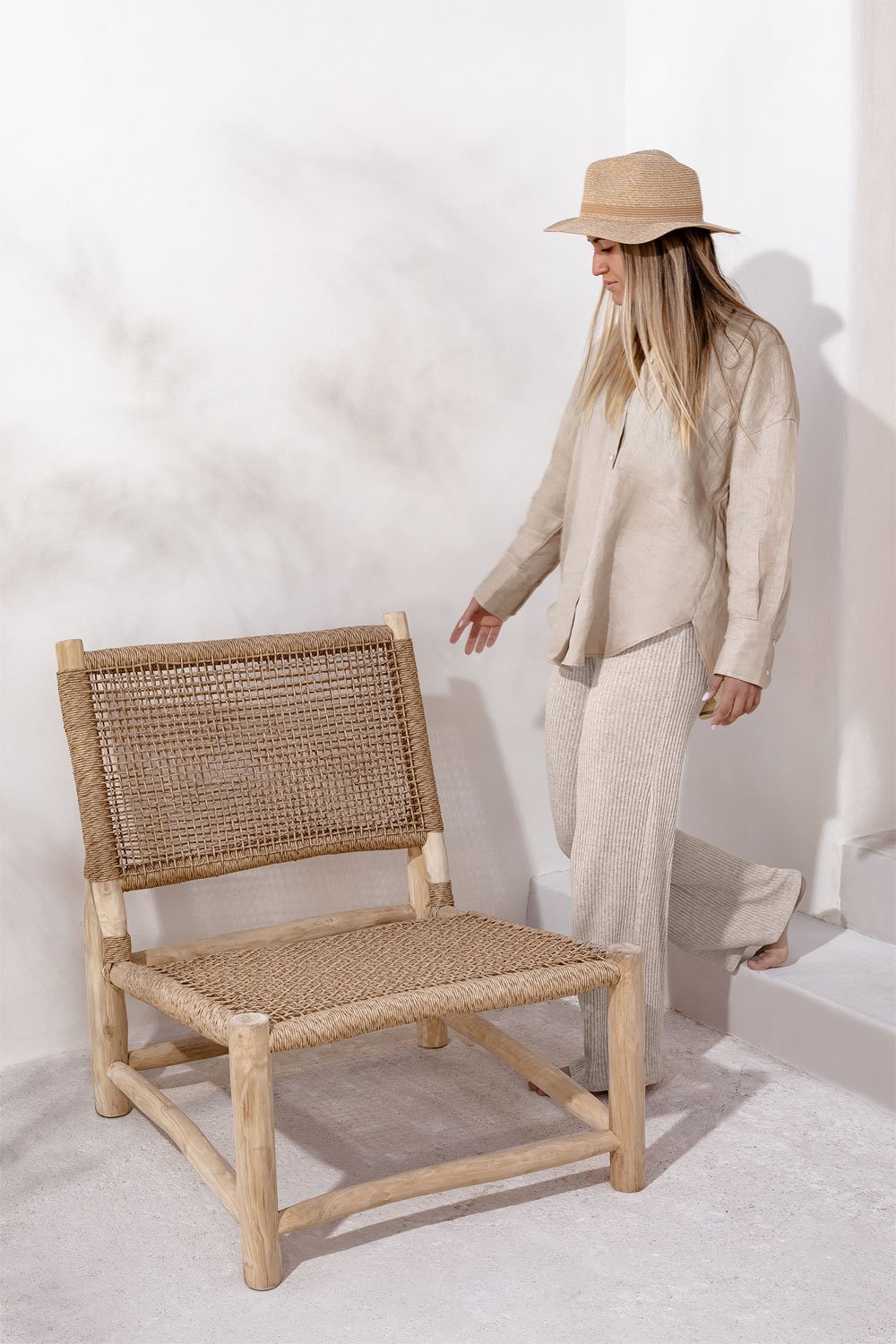 Bientina garden teak chair, gallery image 1