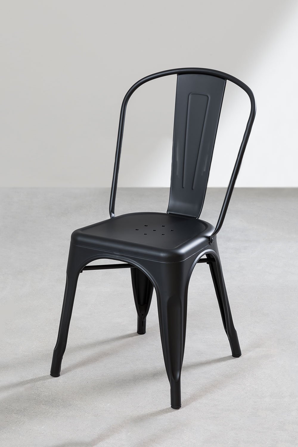 Matt Stackable LIX Chair, gallery image 1