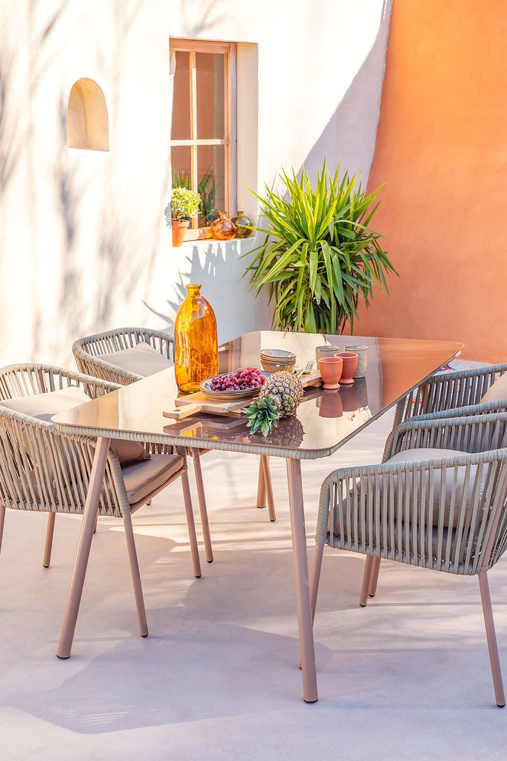 Rectangular glass store garden table