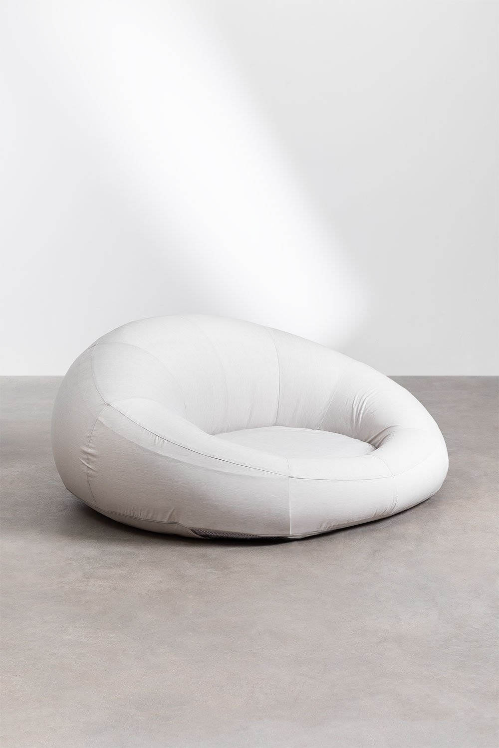 Taravai inflatable island, gallery image 2