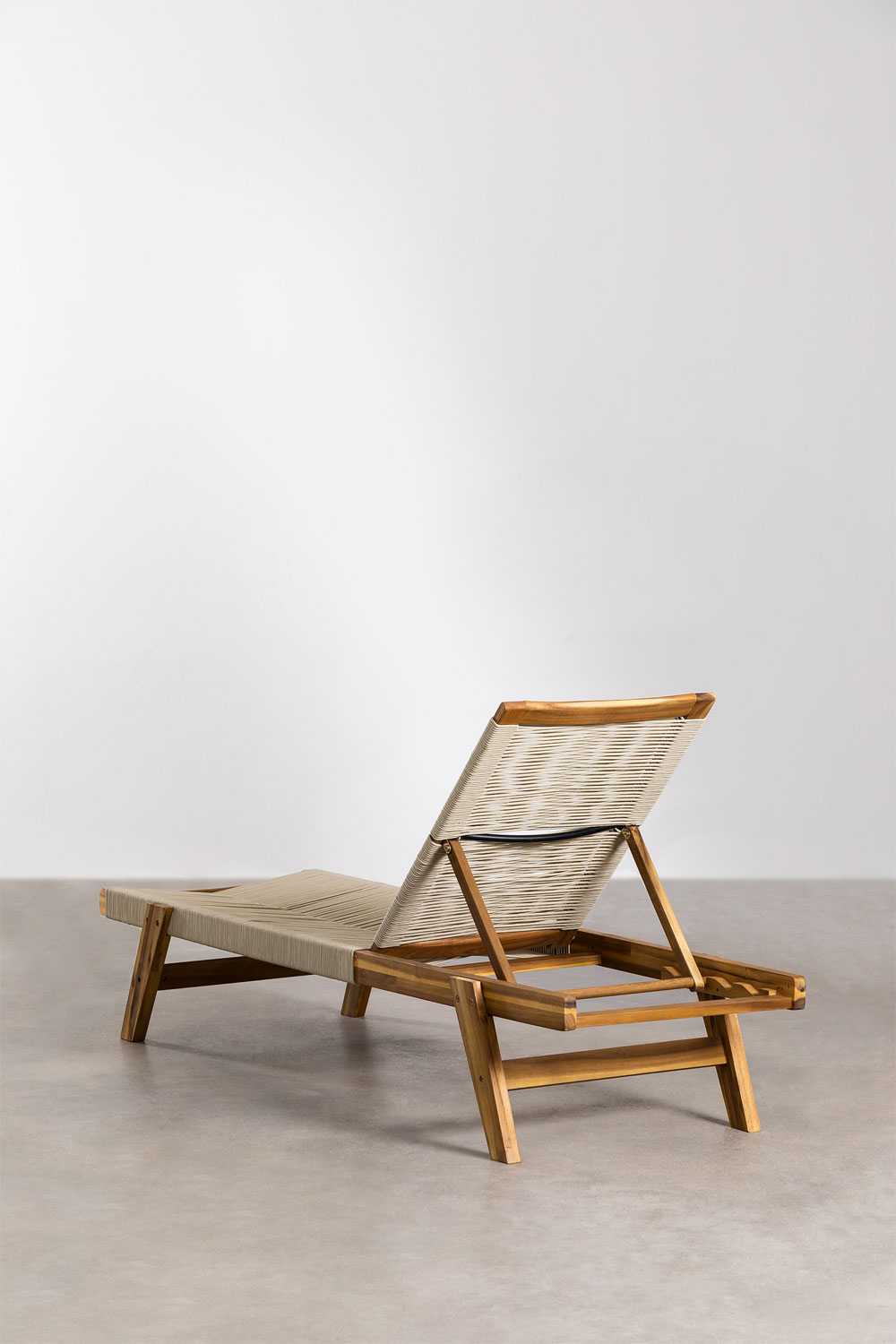 Folding wood shop chaise lounge