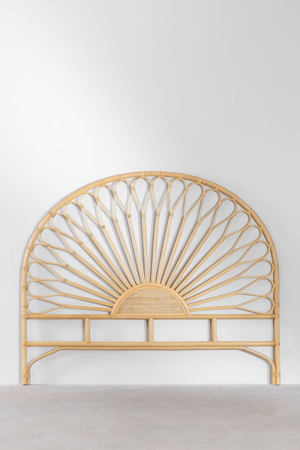 Nucdari 150 cm ratan headboard, gallery image 2