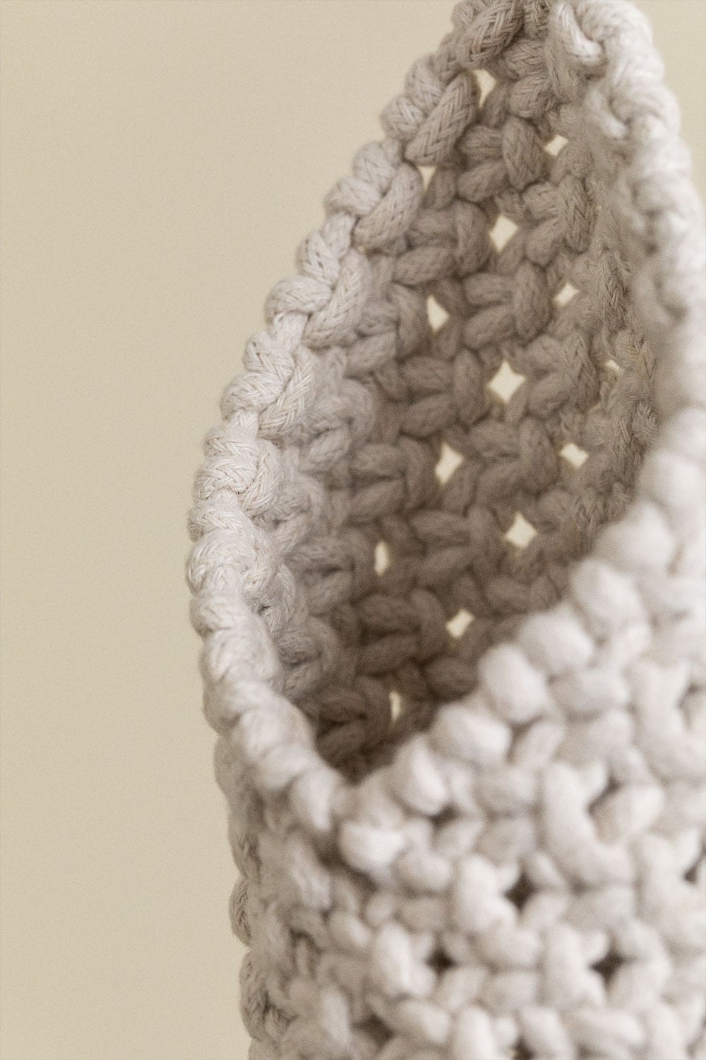 Anibal Macrame Hanging Planter Anibal, gallery image 3