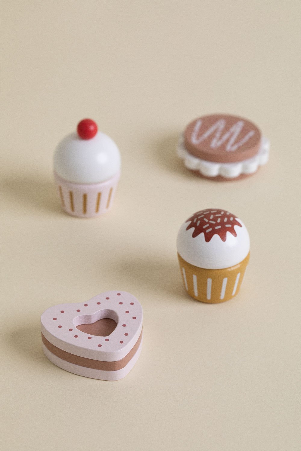 Vanili Kids wooden candy display, gallery image 4