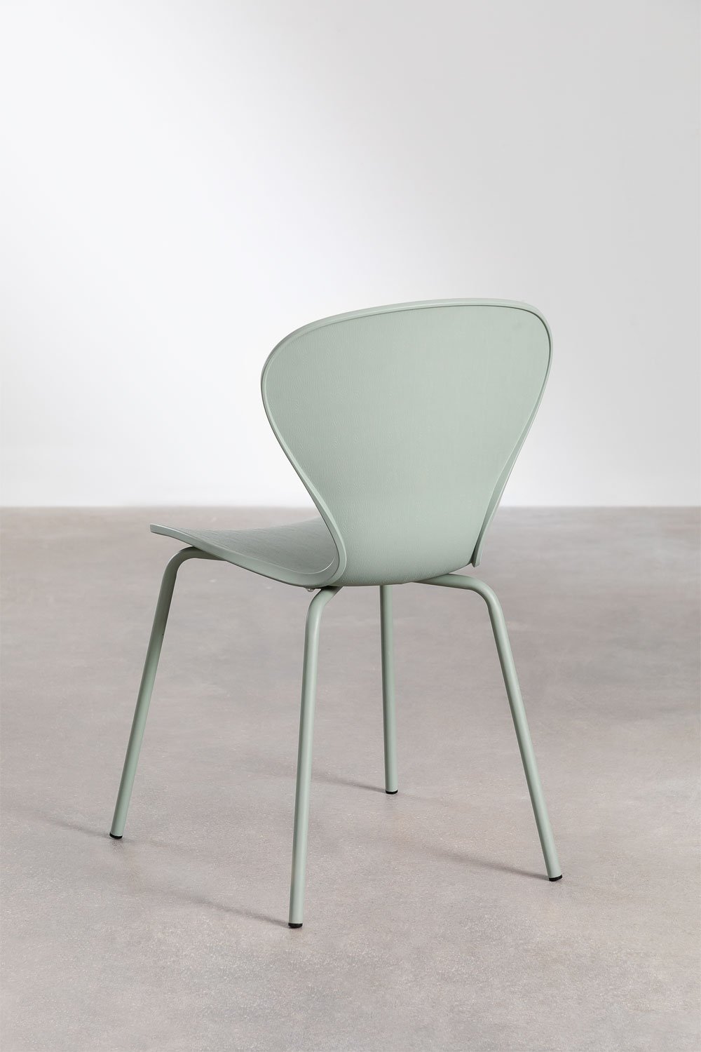 Uit Colors stackable dining chair in polypropylene and iron, gallery image 4