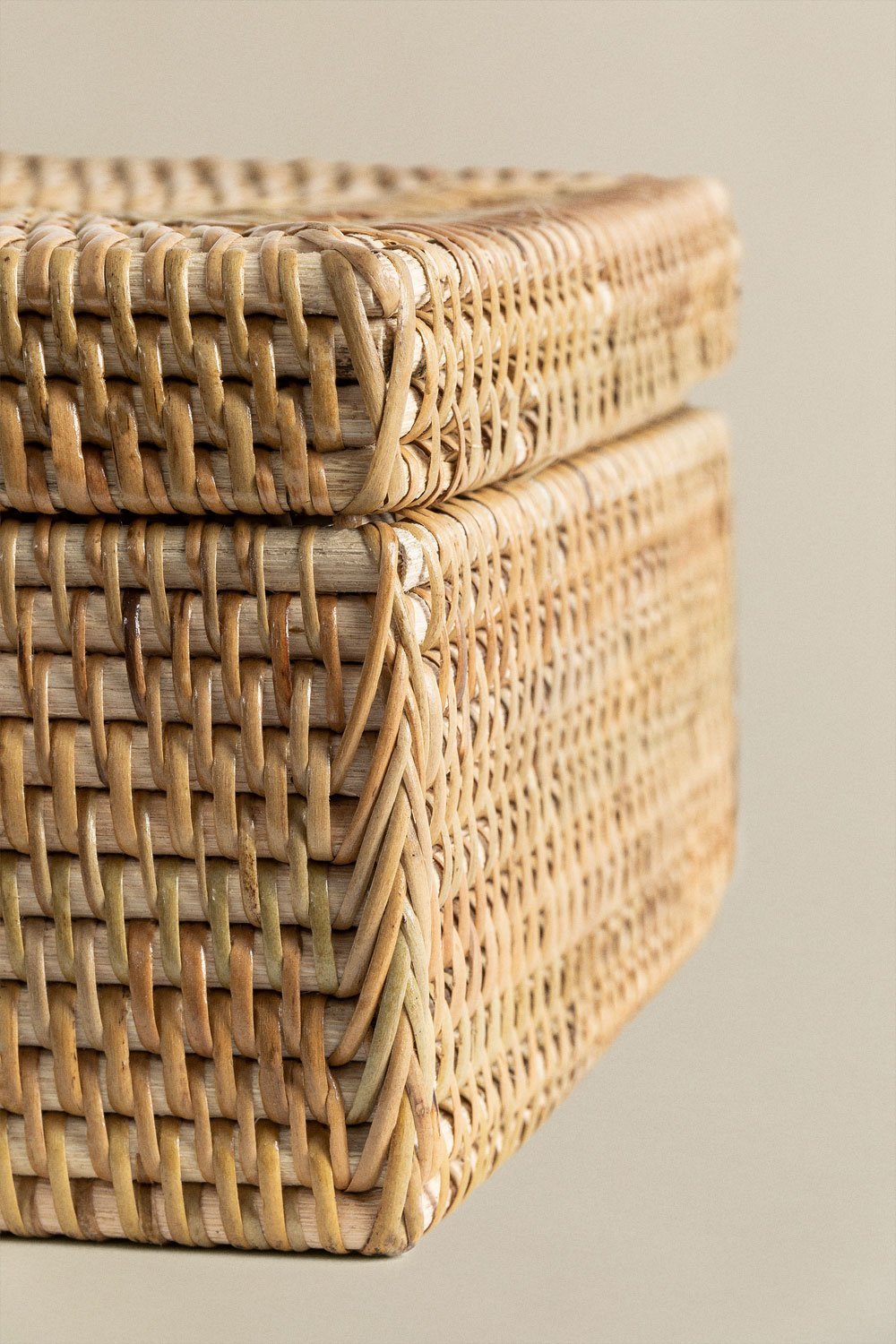 Resende rattan tissue box, gallery image 5