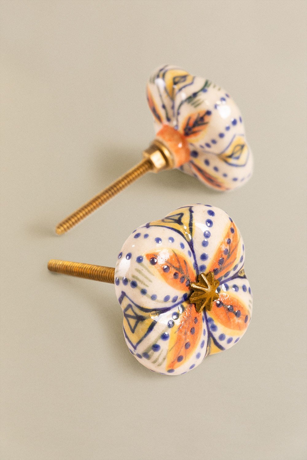 Set of 2 Ceramic Drawer Pullers Flowe, gallery image 2