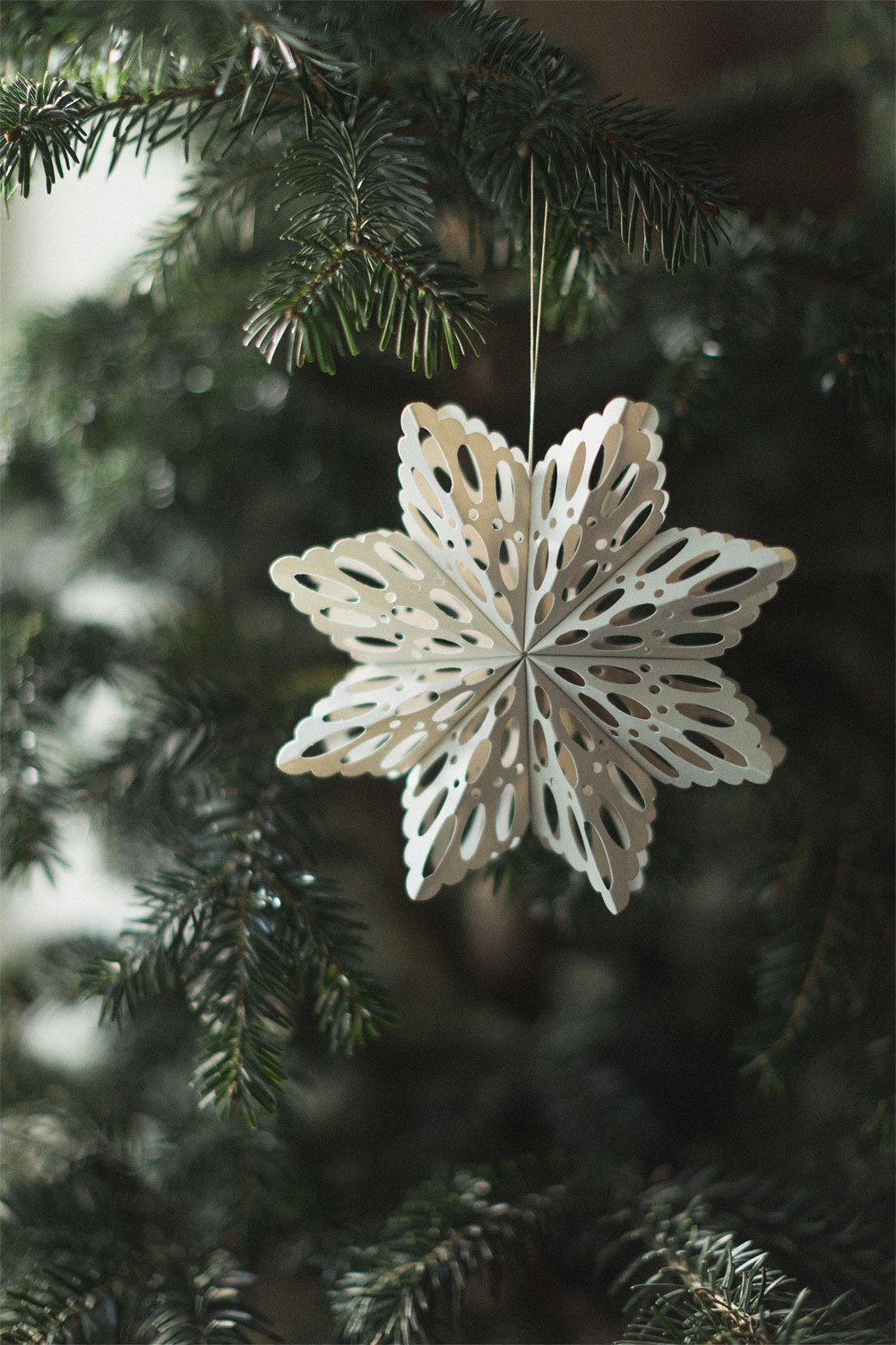 Pack of 6 Christmas Snowflakes in Klaus Paper, gallery image 1